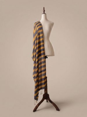 Khăn Choàng Lụa Hổ Phách Trầm Vân - Vẻ Đẹp Thời Gian Luata Silk